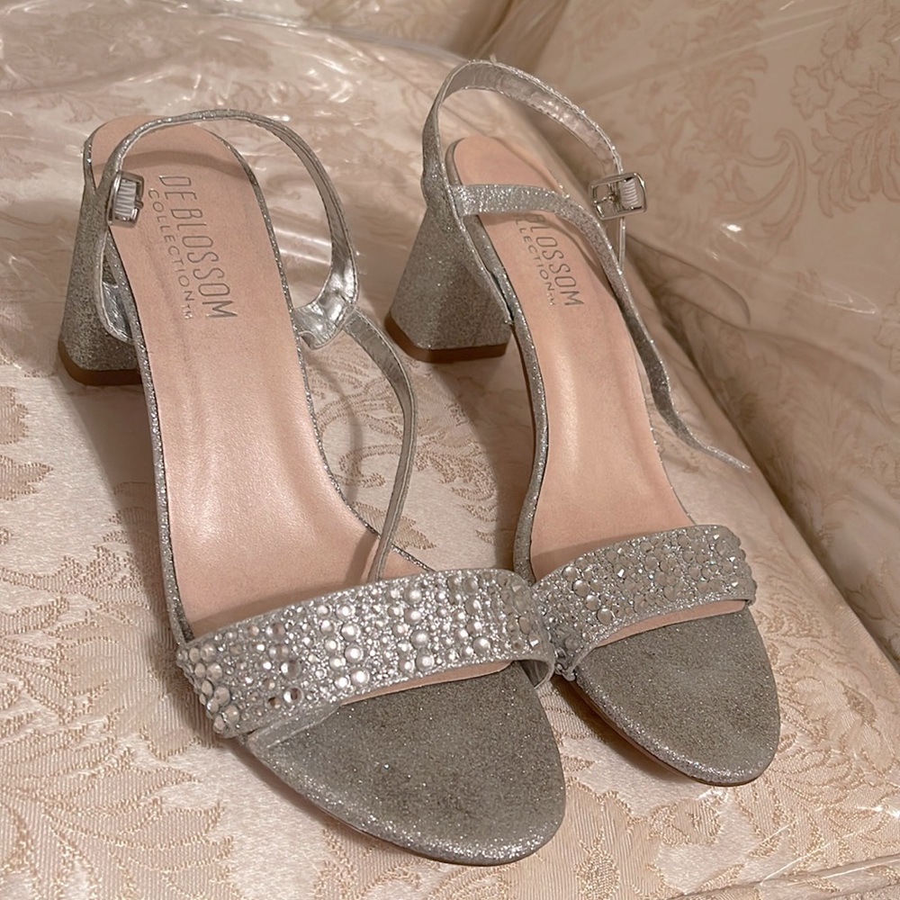 Women’s dressy heels - Size 8 - Silver with rhinestones & glitter